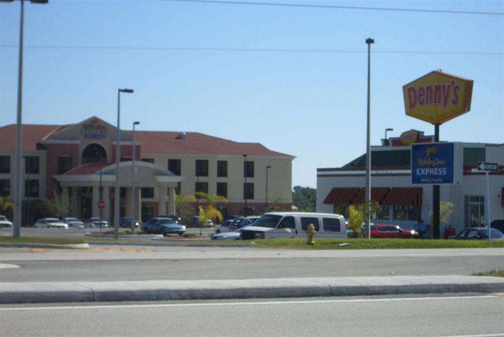 Holiday Inn Express & Suites Sebring By Ihg Exterior photo