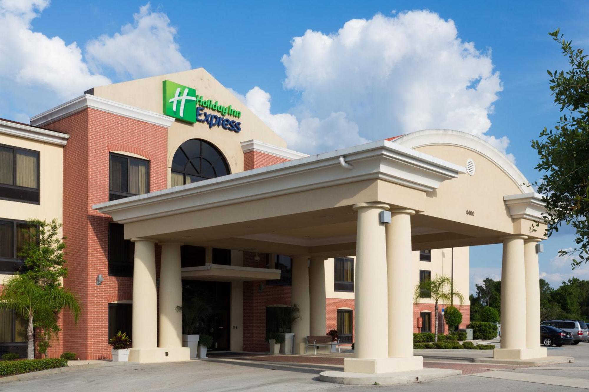Holiday Inn Express & Suites Sebring By Ihg Exterior photo