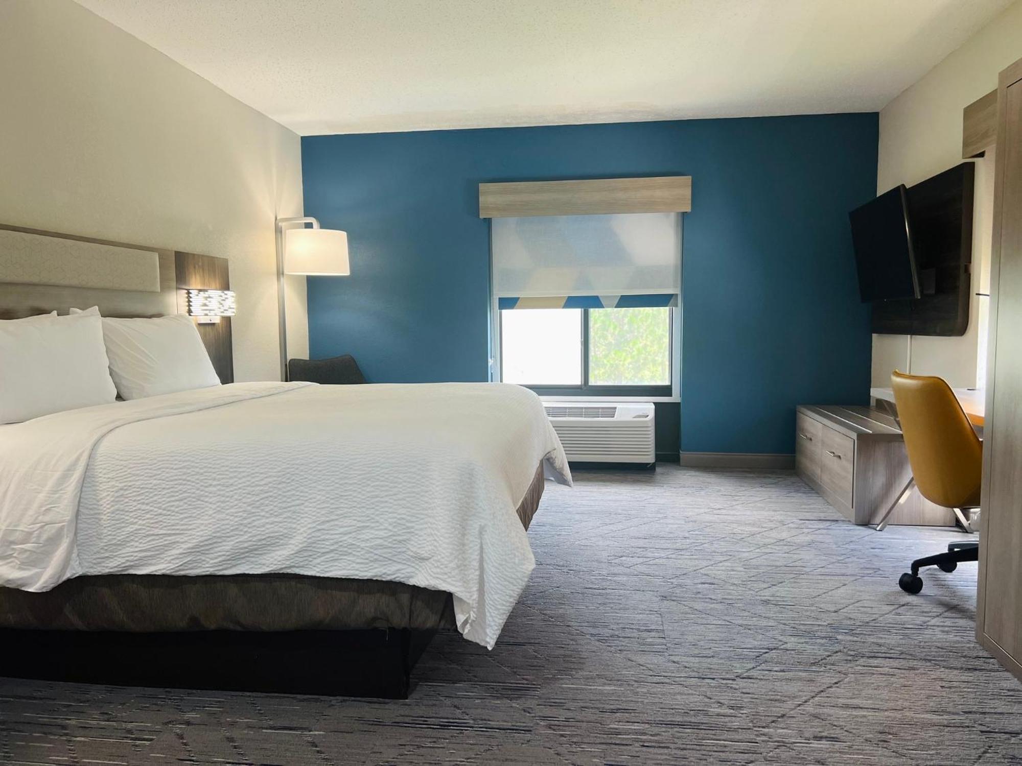 Holiday Inn Express & Suites Sebring By Ihg Exterior photo