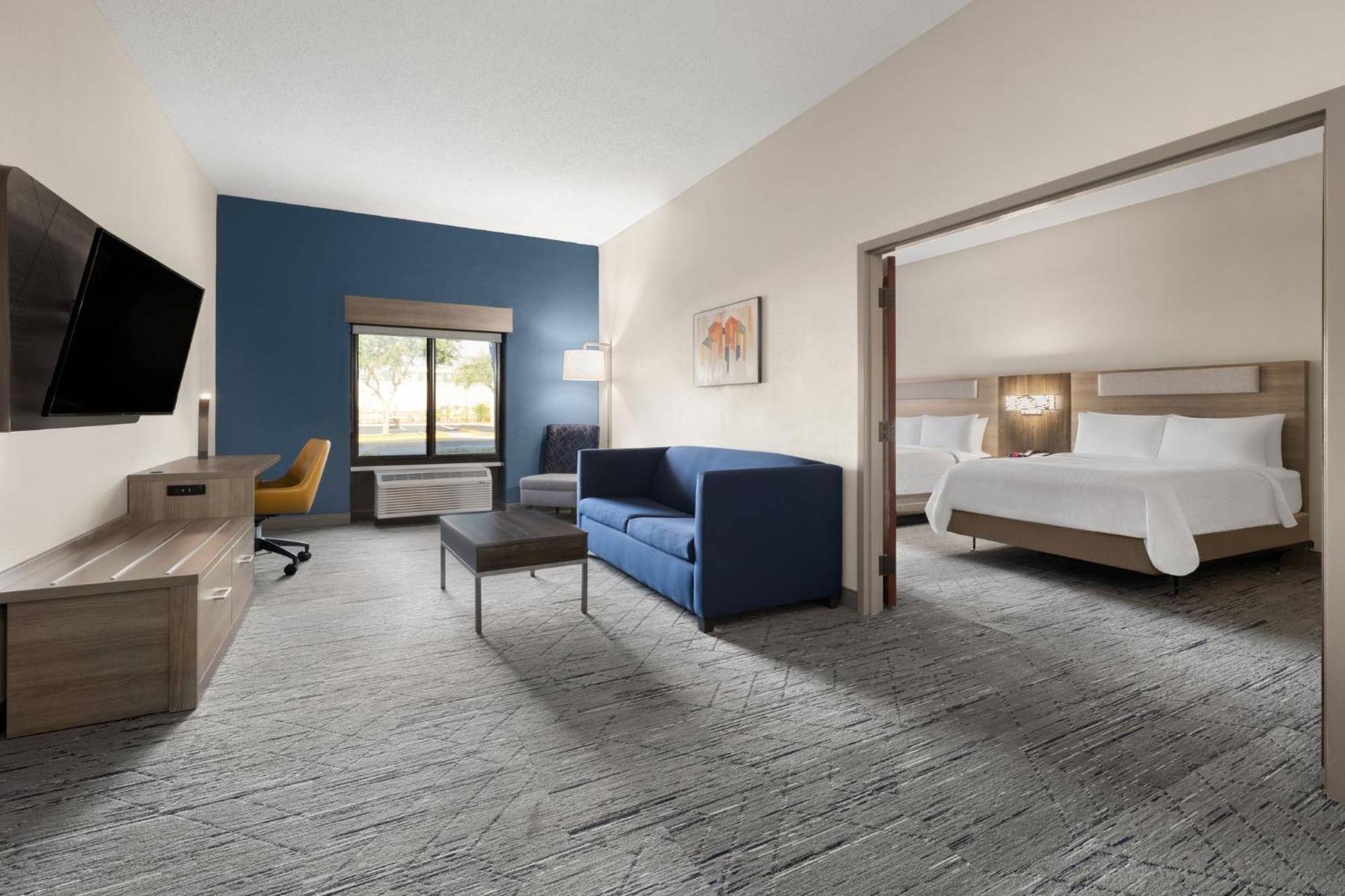 Holiday Inn Express & Suites Sebring By Ihg Exterior photo