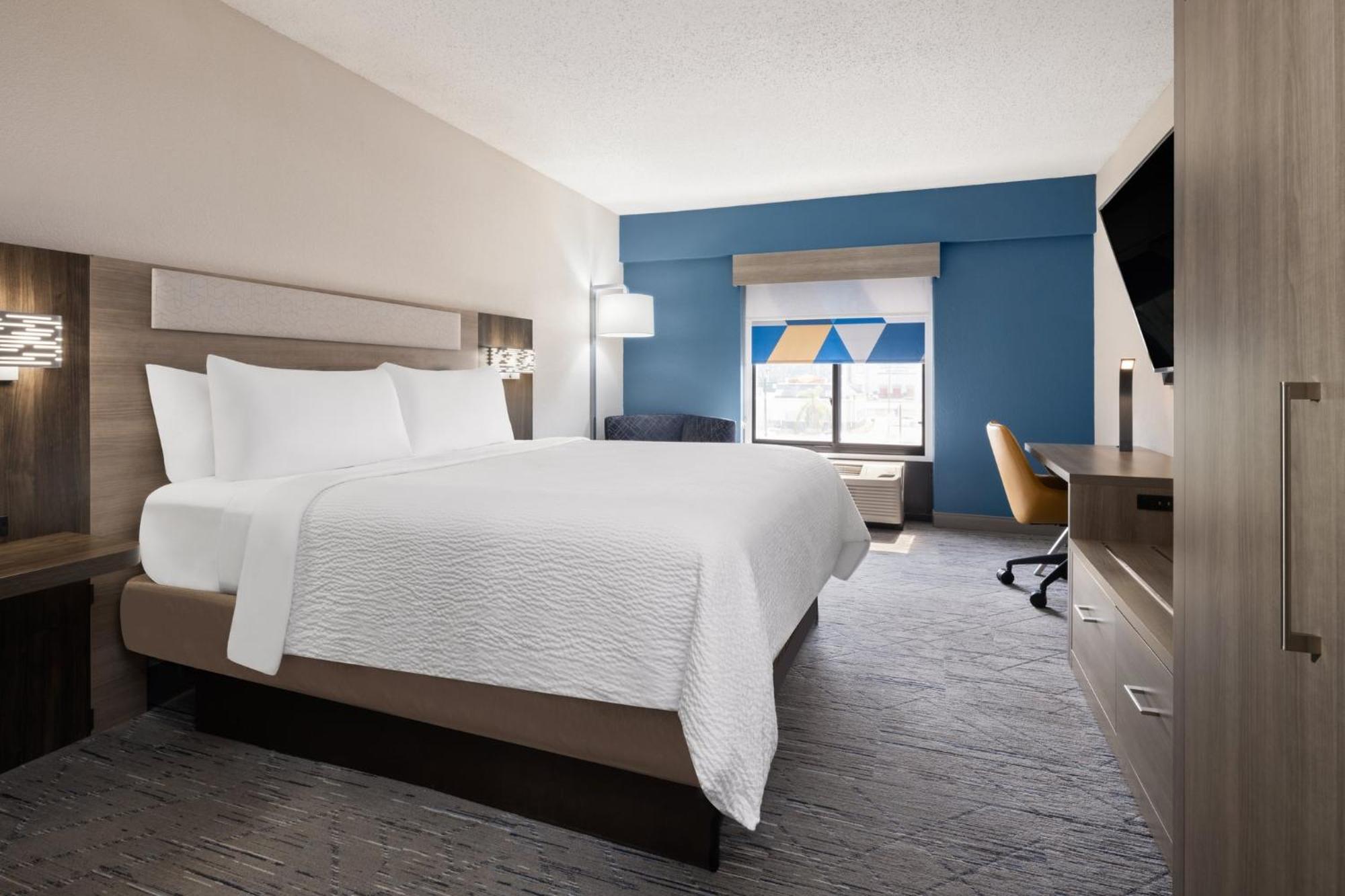 Holiday Inn Express & Suites Sebring By Ihg Exterior photo