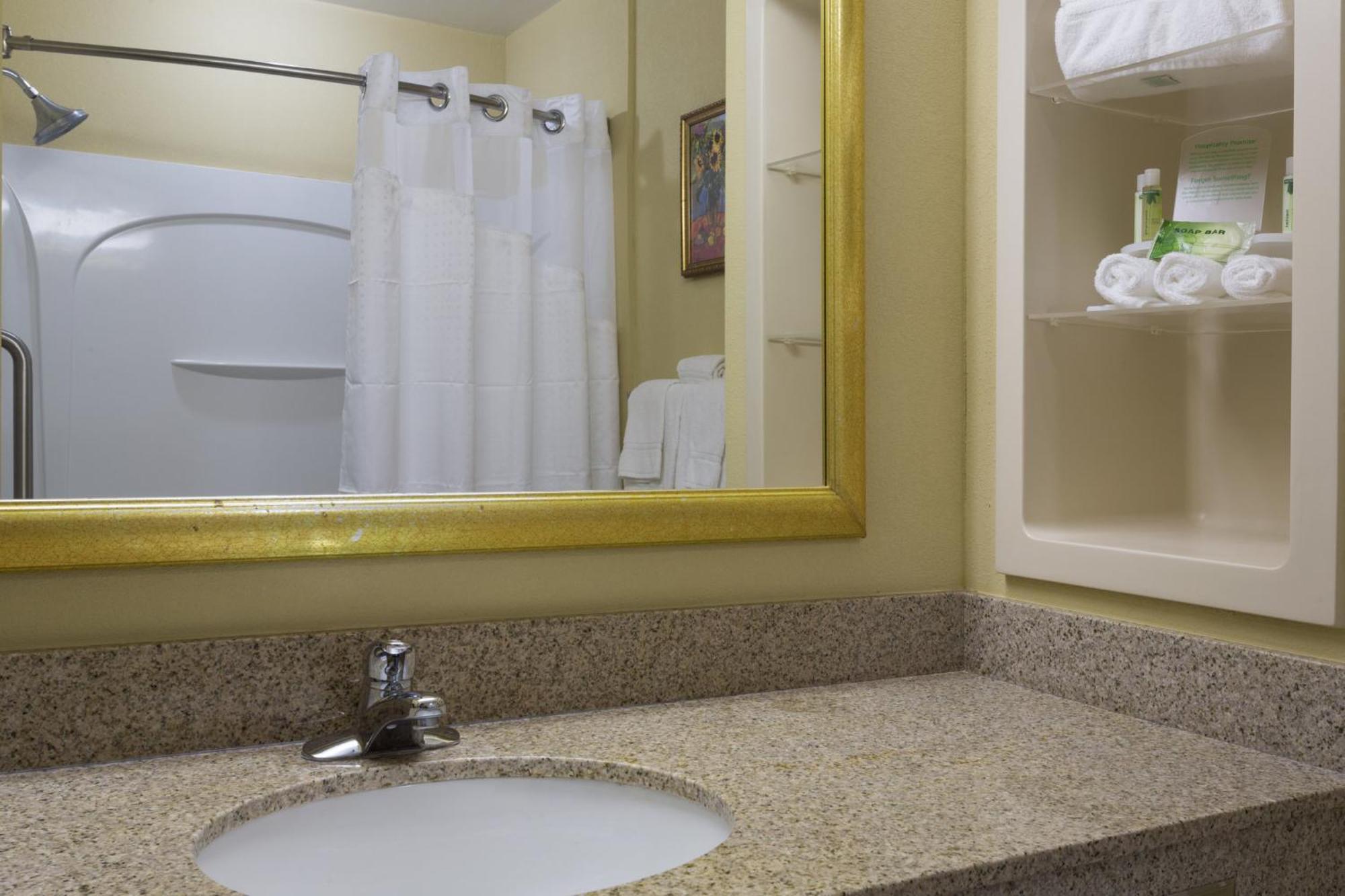 Holiday Inn Express & Suites Sebring By Ihg Exterior photo