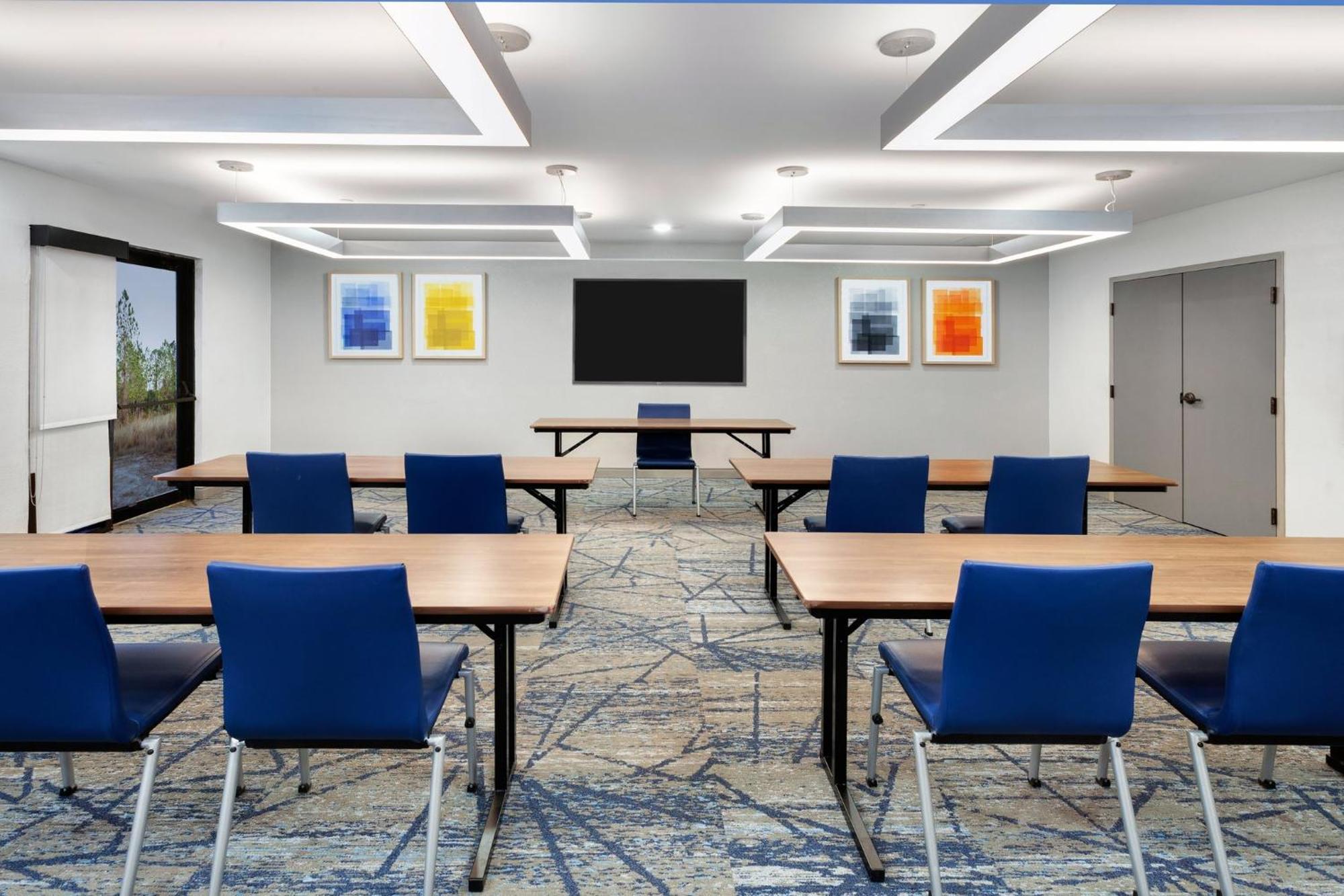 Holiday Inn Express & Suites Sebring By Ihg Exterior photo